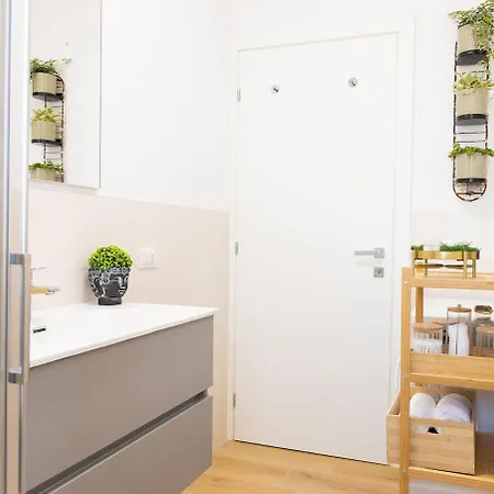 아파트 Moderno Bilocale Con Parcheggio Privato 피아첸차