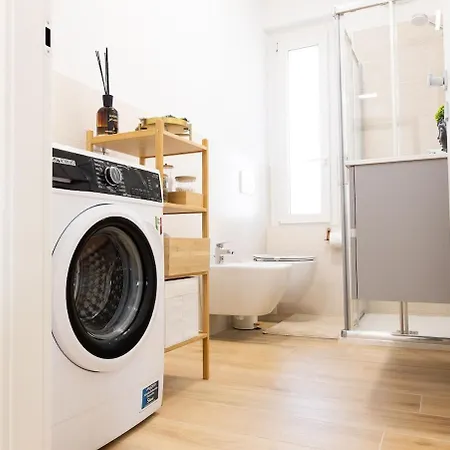 Moderno Bilocale Con Parcheggio Privato 아파트 *