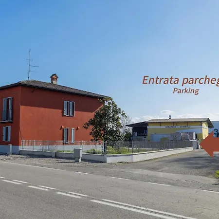 아파트 Moderno Bilocale Con Parcheggio Privato 피아첸차