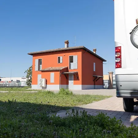 Moderno Bilocale Con Parcheggio Privato Apartment
