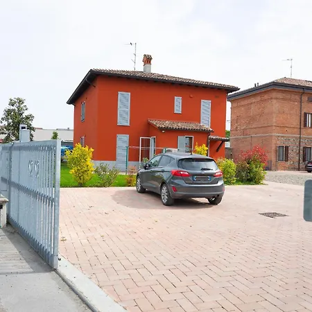 Moderno Bilocale Con Parcheggio Privato * 피아첸차